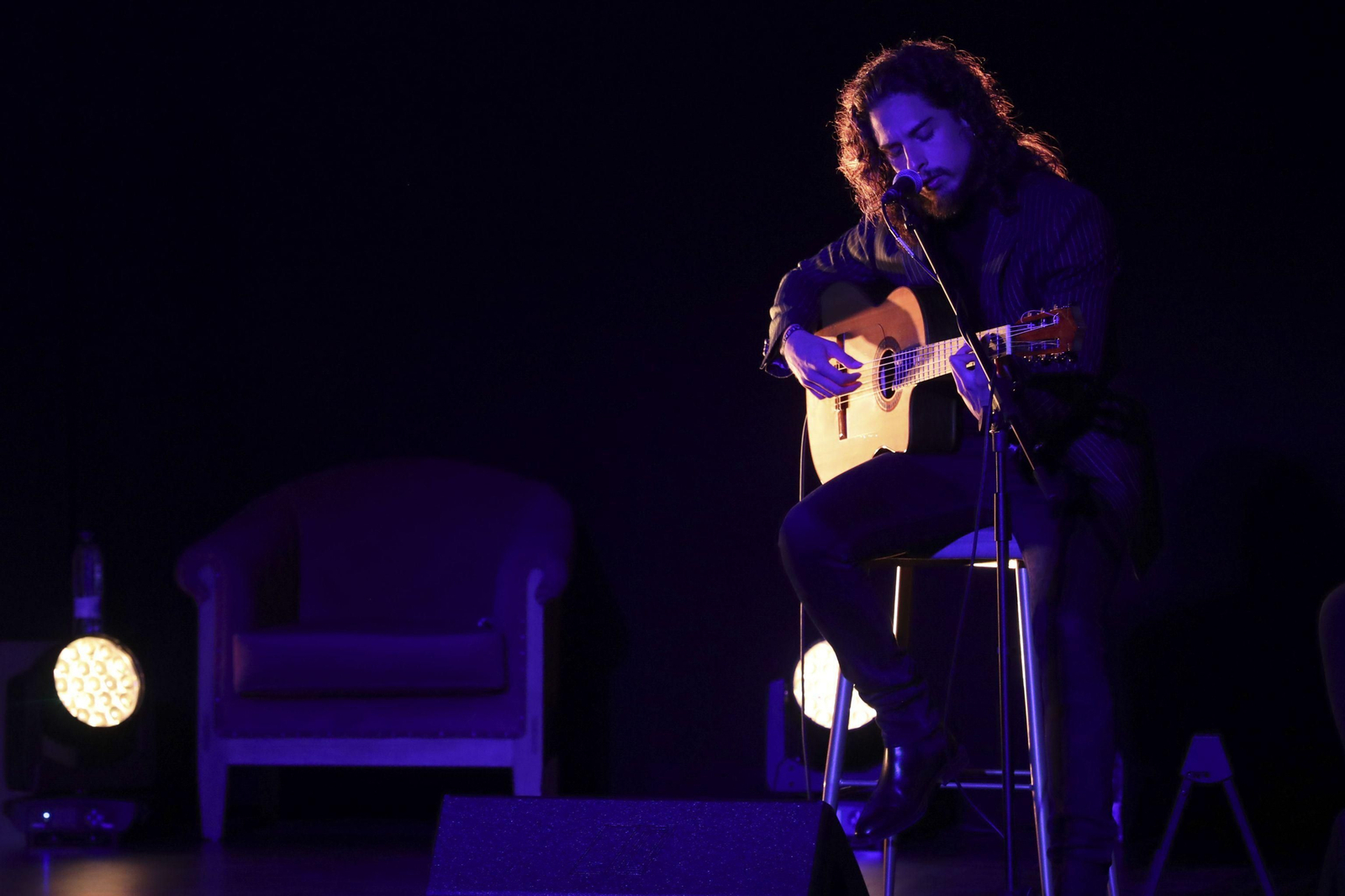 Actuación de Kike  Morente  durante la presentación del Universal Music Festival en 2024