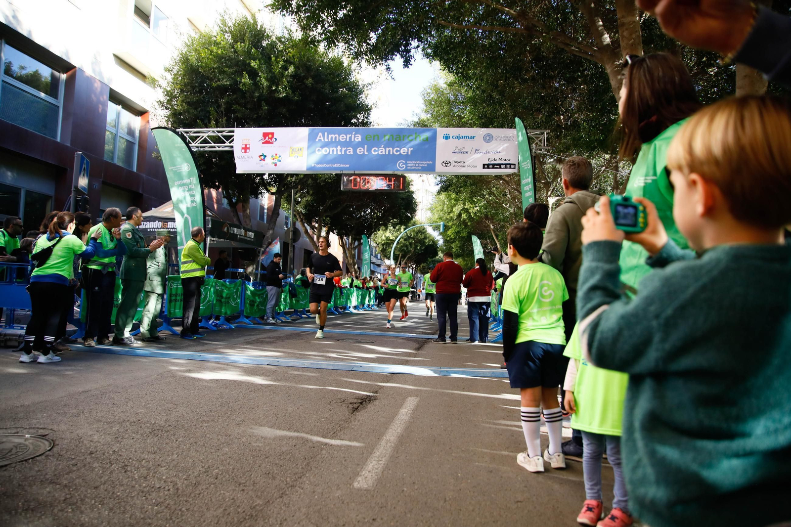 Imágenes de la Carrera contra el Cáncer de Almería