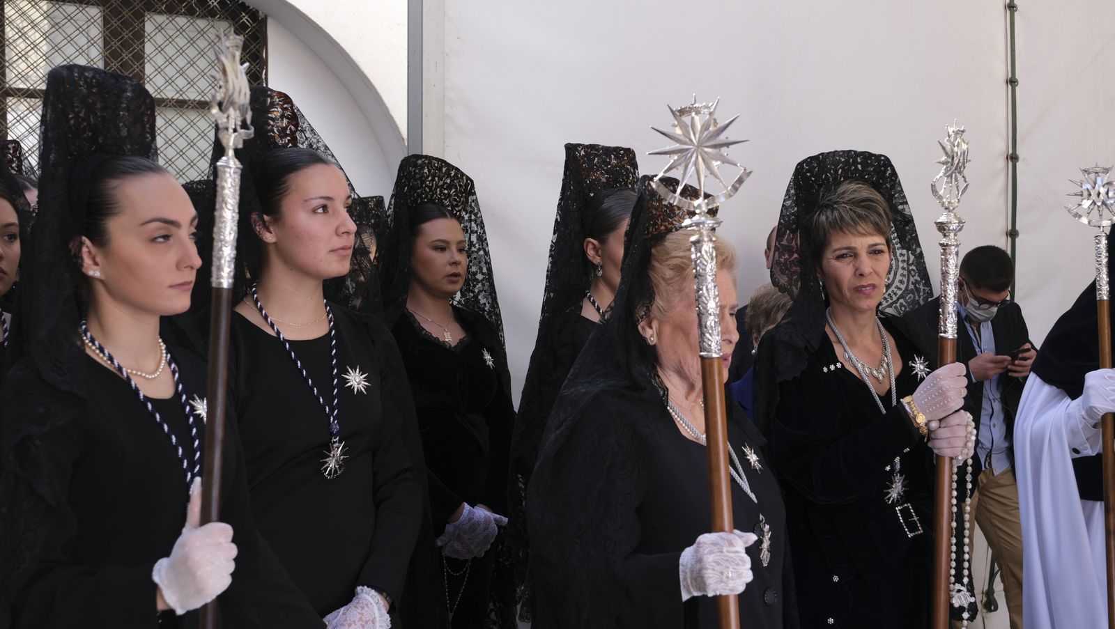 Fotogalería de la procesión de La Estrella. Semana Santa de Almería 2022.