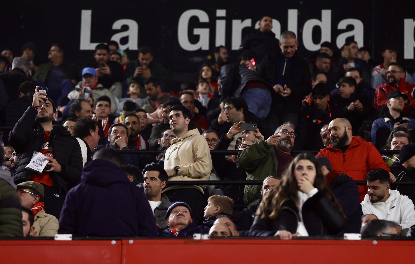 Búscate en el partido Sevilla Valencia