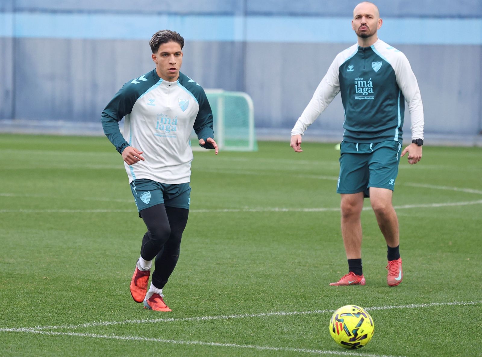 El Málaga CF vuelve al tajo sin Lobete en una semana eterna