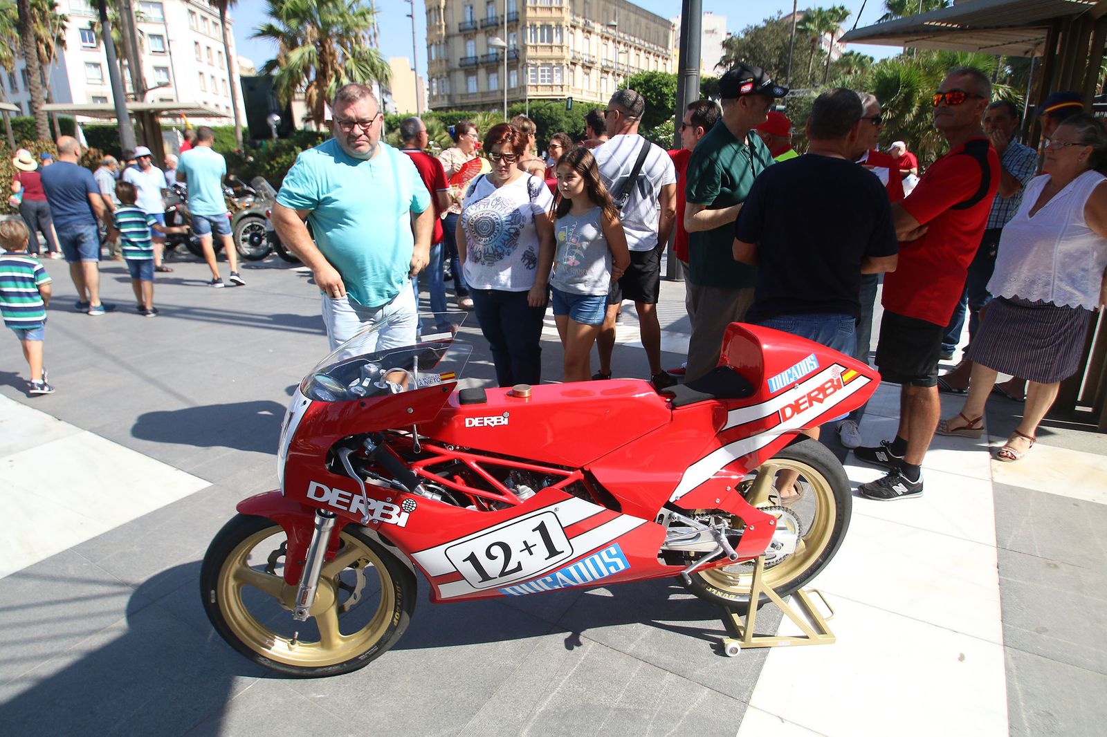Fotogalería de la exhibición de motos antiguas. Feria Almería 2019