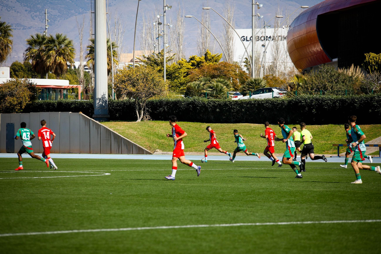 Las imágenes de Segunda RFEF entre Almeria B y recreativo de Granada