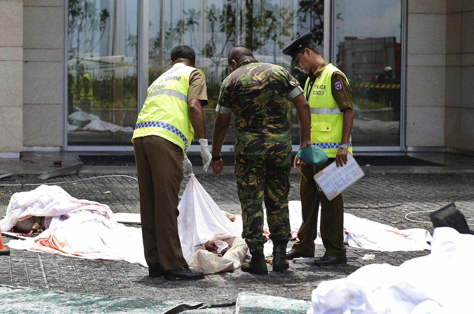 Imágenes de las consecuencias de las explosiones en Sri Lanka