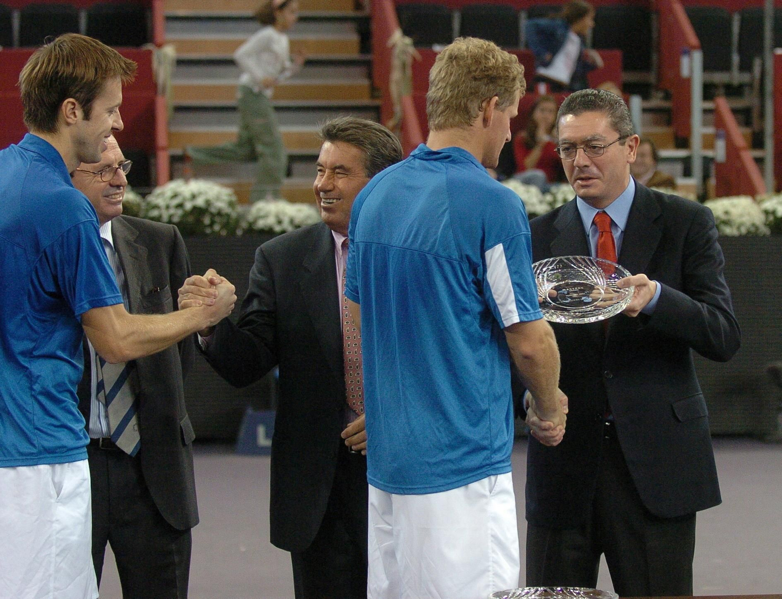 Las fotos de la vida de Manolo Santana