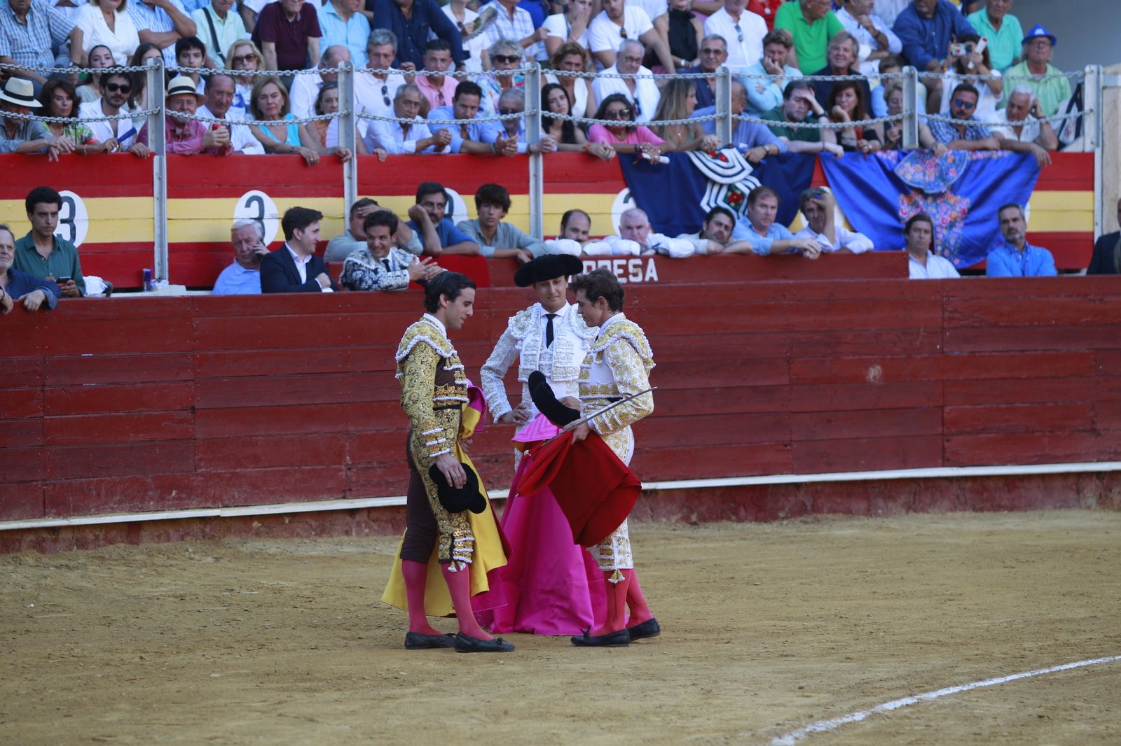 Imágenes del triunfo del torero almeriense Jorge Martínez el día de su alternativa