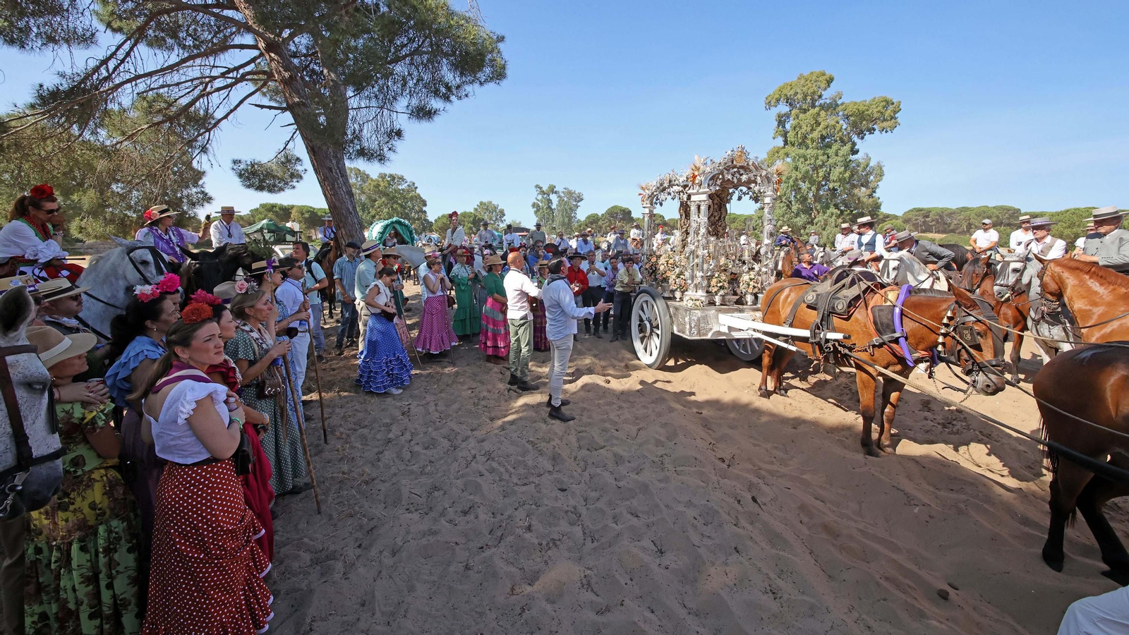 Jueves de camino de la Hdad de Jerez por el Coto Doñana