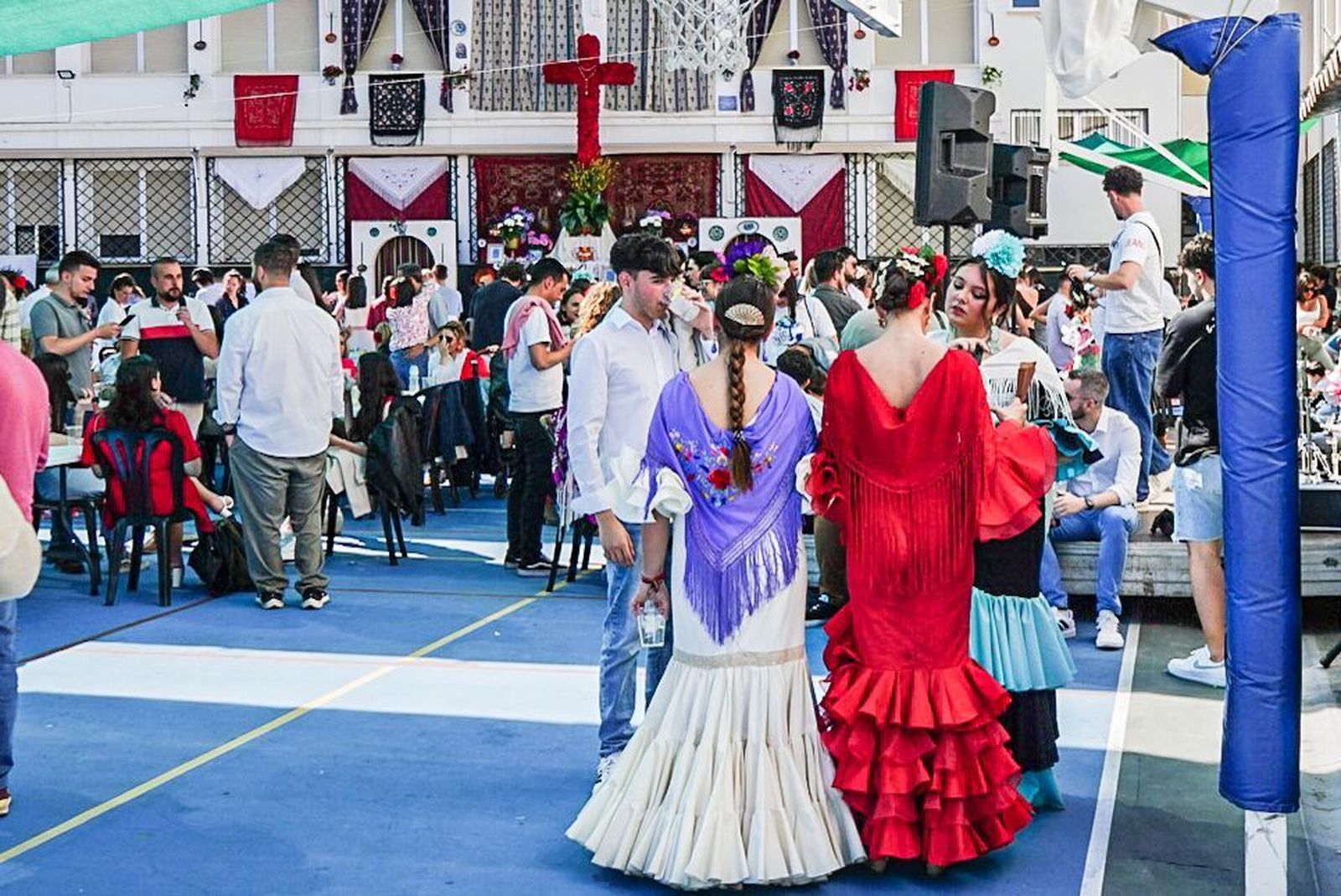 Los mejores momentos del primer día de Cruces en Granada en fotos