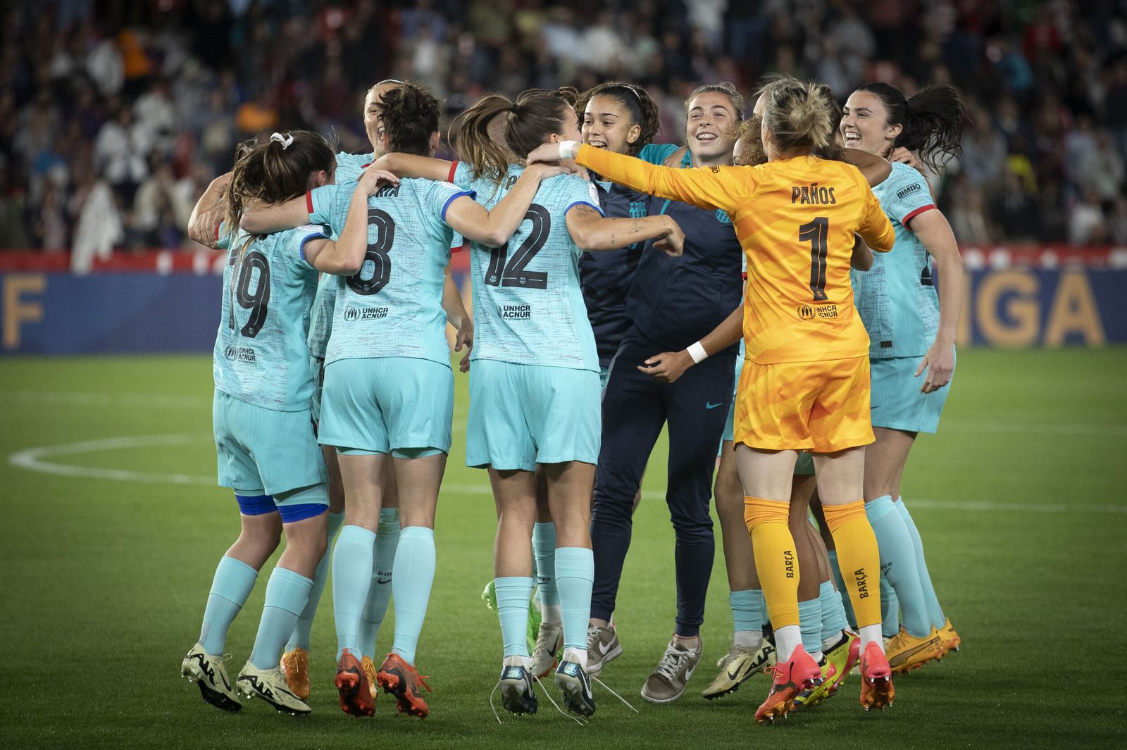 Las imágenes de la celebración del FC Barcelona en Los Cármenes