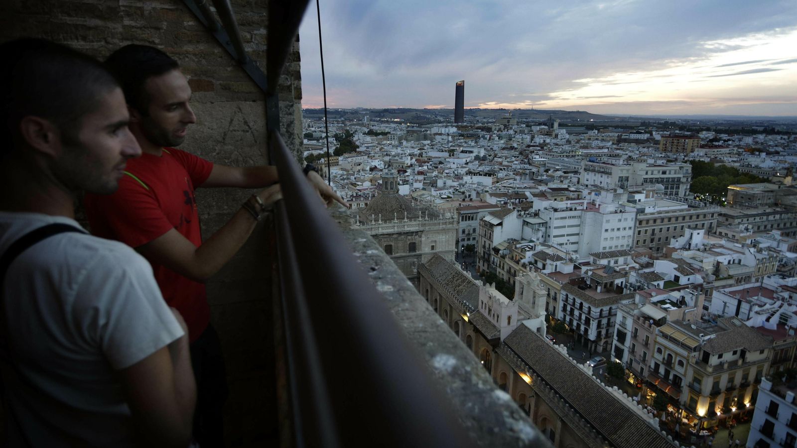 La Catedral, la Giralda y el Patio de los Naranjos vuelven a abrirse en la Noche en Blanco.