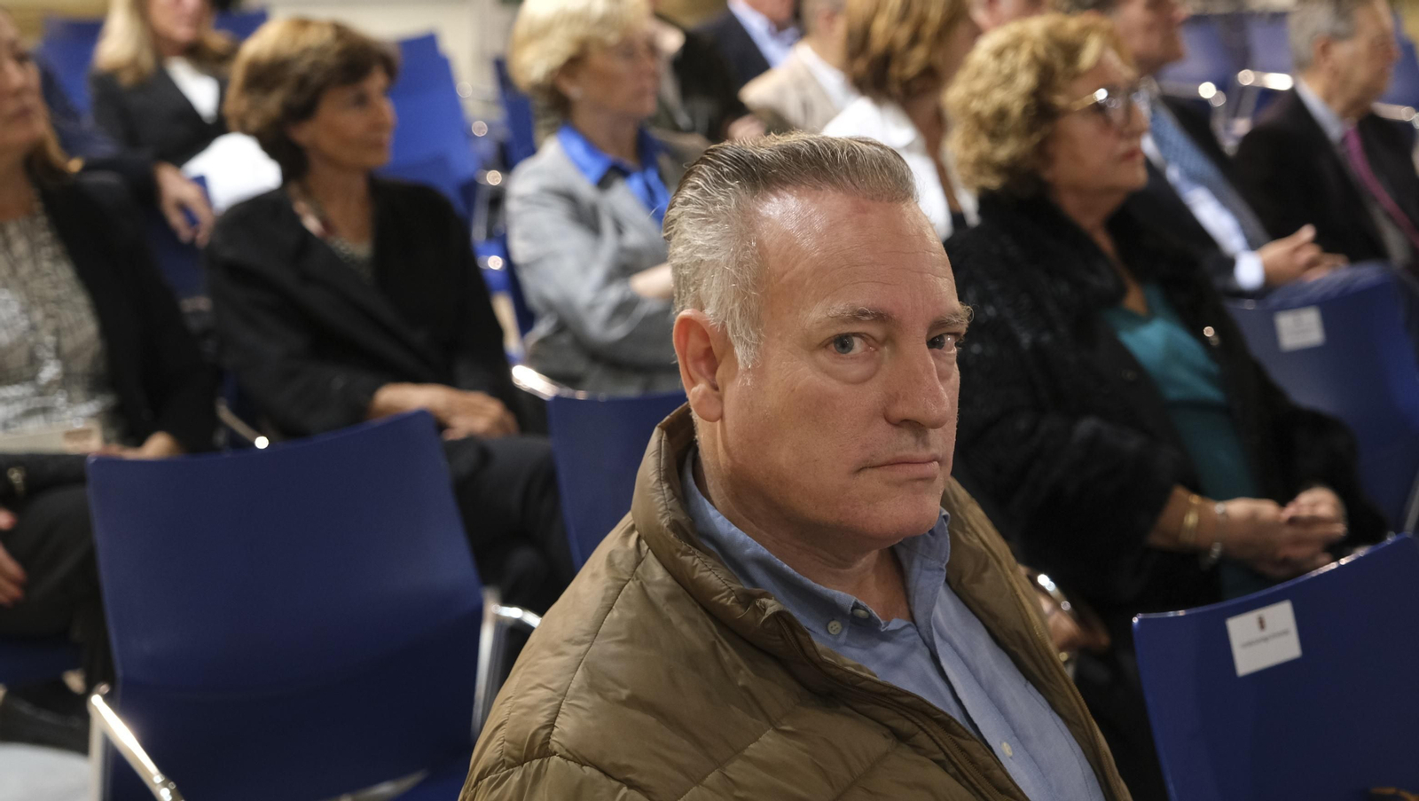 Imágenes de la entrega del Escudo de Oro de la Provincia de Almería a José María Martínez de Haro