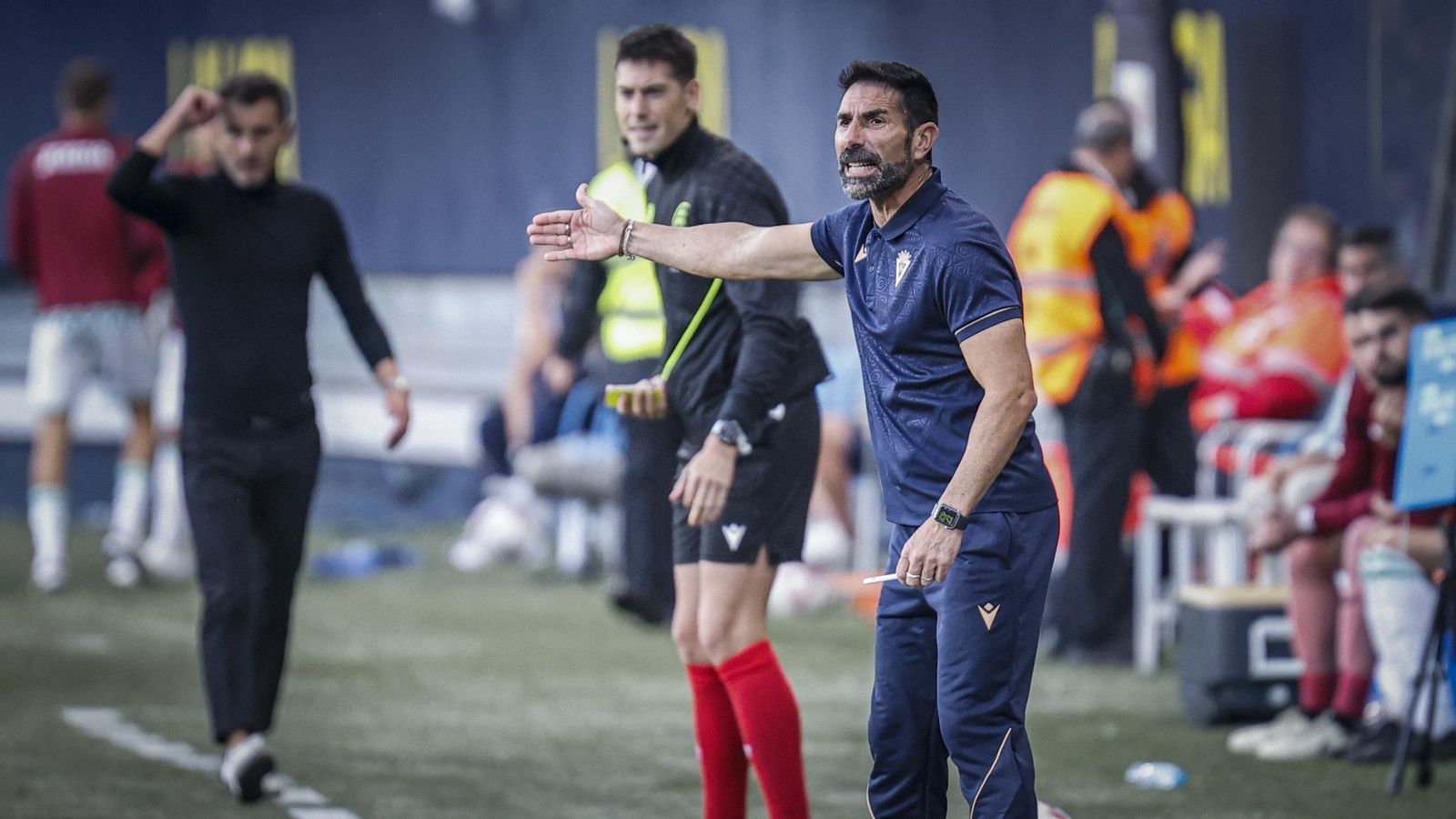 Búscate entre las imágenes del partido de fútbol entre Cádiz CF y Córdoba CF