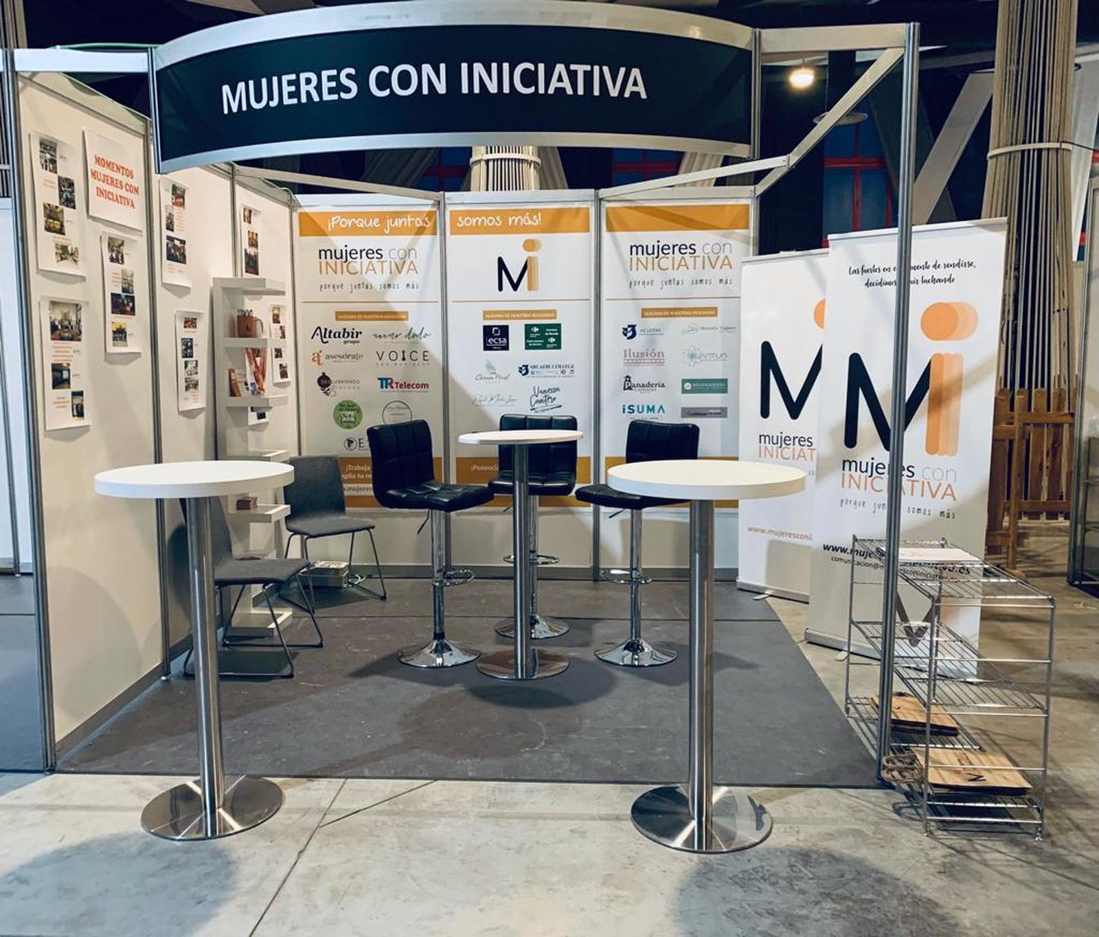 El stand de Mujeres con Iniciativa que se colocará en FERMASA del 22 al 24 de septiembre.