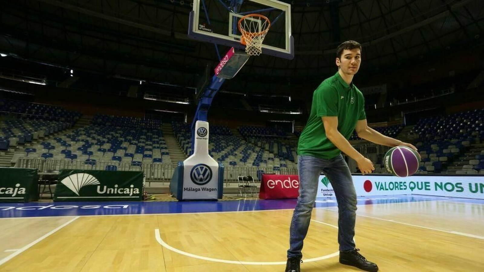 Darío Brizuela antes de la presentación con el Unicaja