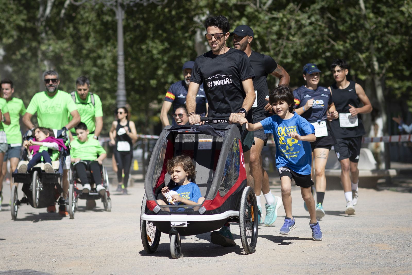 Encuéntrate en las imágenes de la carrera de la Policía Nacional 'Ruta 091'