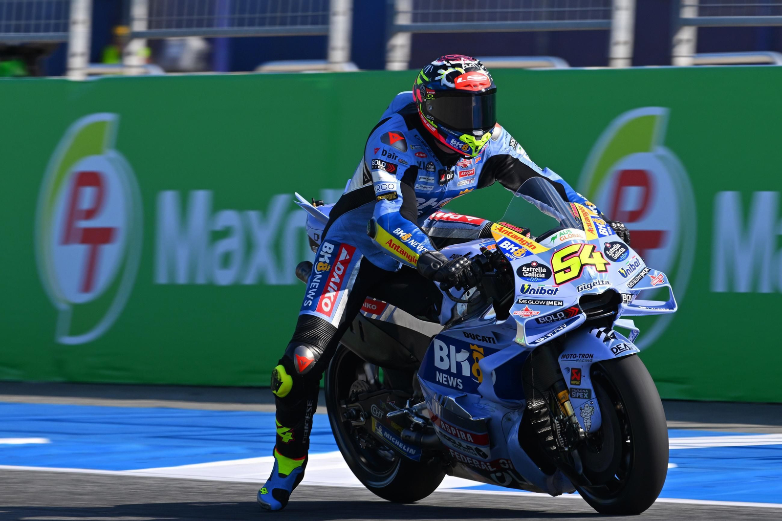 Las fotos del primer triunfo de Marc Márquez en la temporada