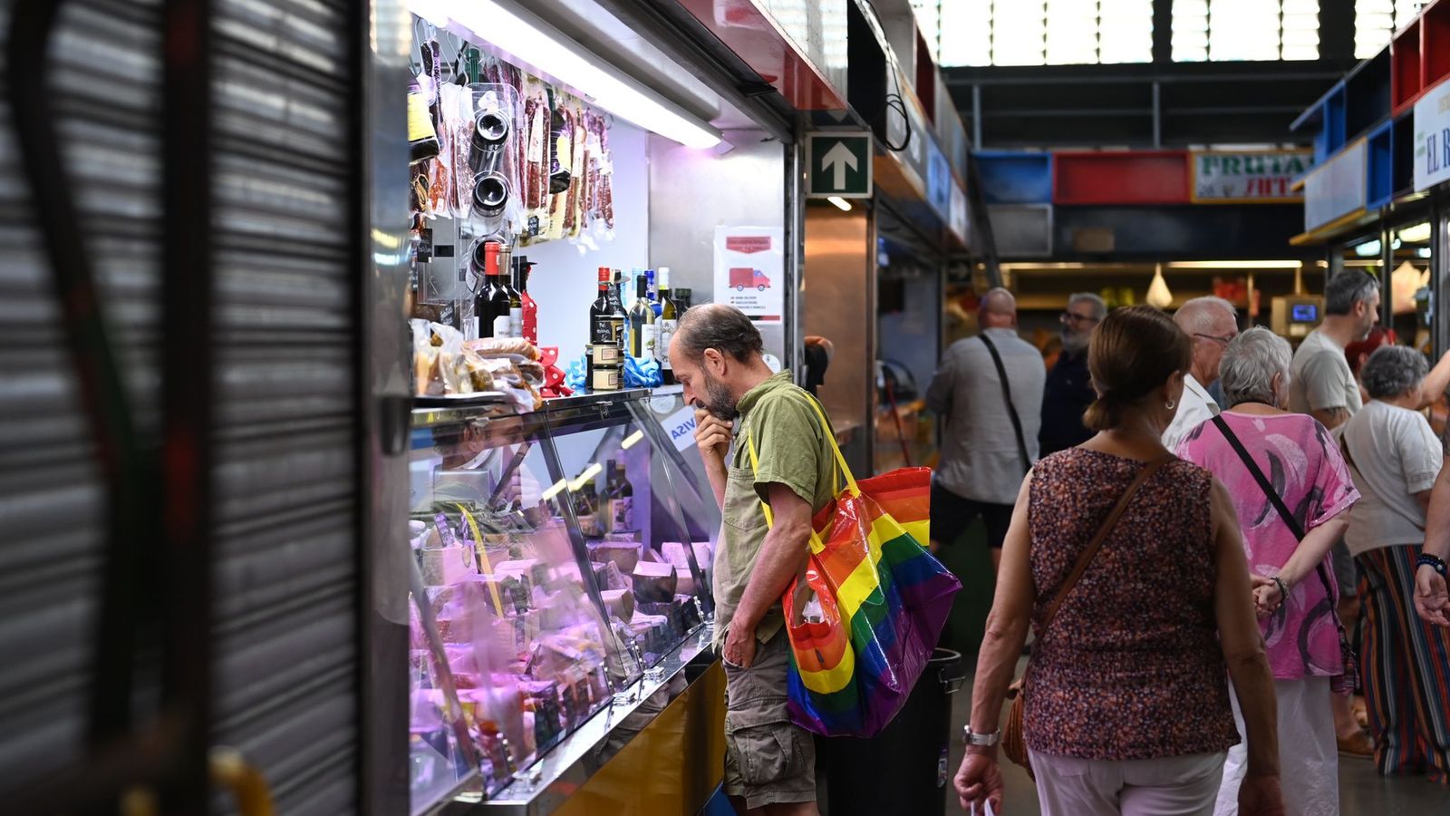 Los comerciantes sostienen que si una persona necesita comprar algo lo hará, ya que todo “depende de la economía de cada familia”.