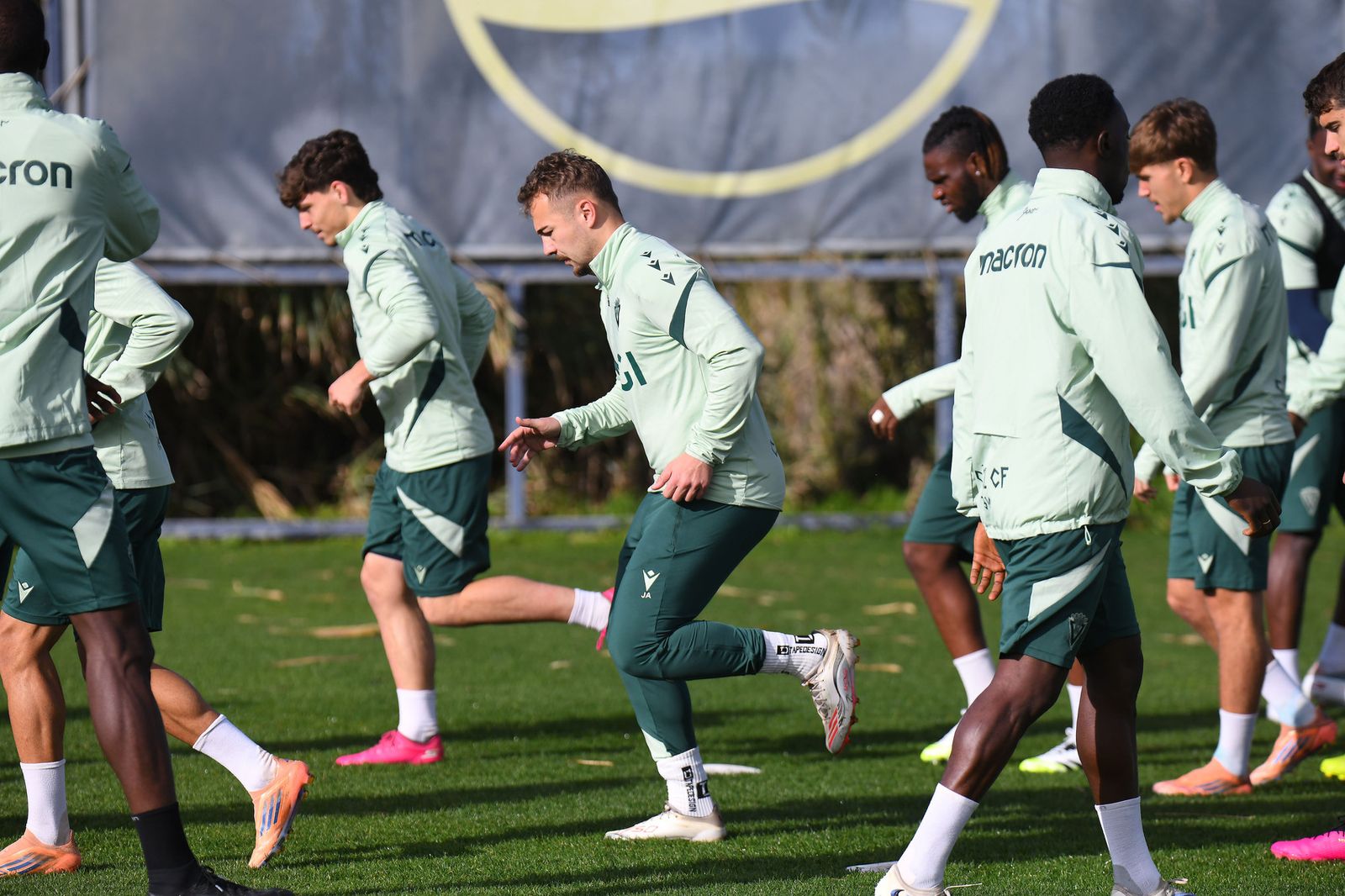 Un entrenamiento del Cádiz.