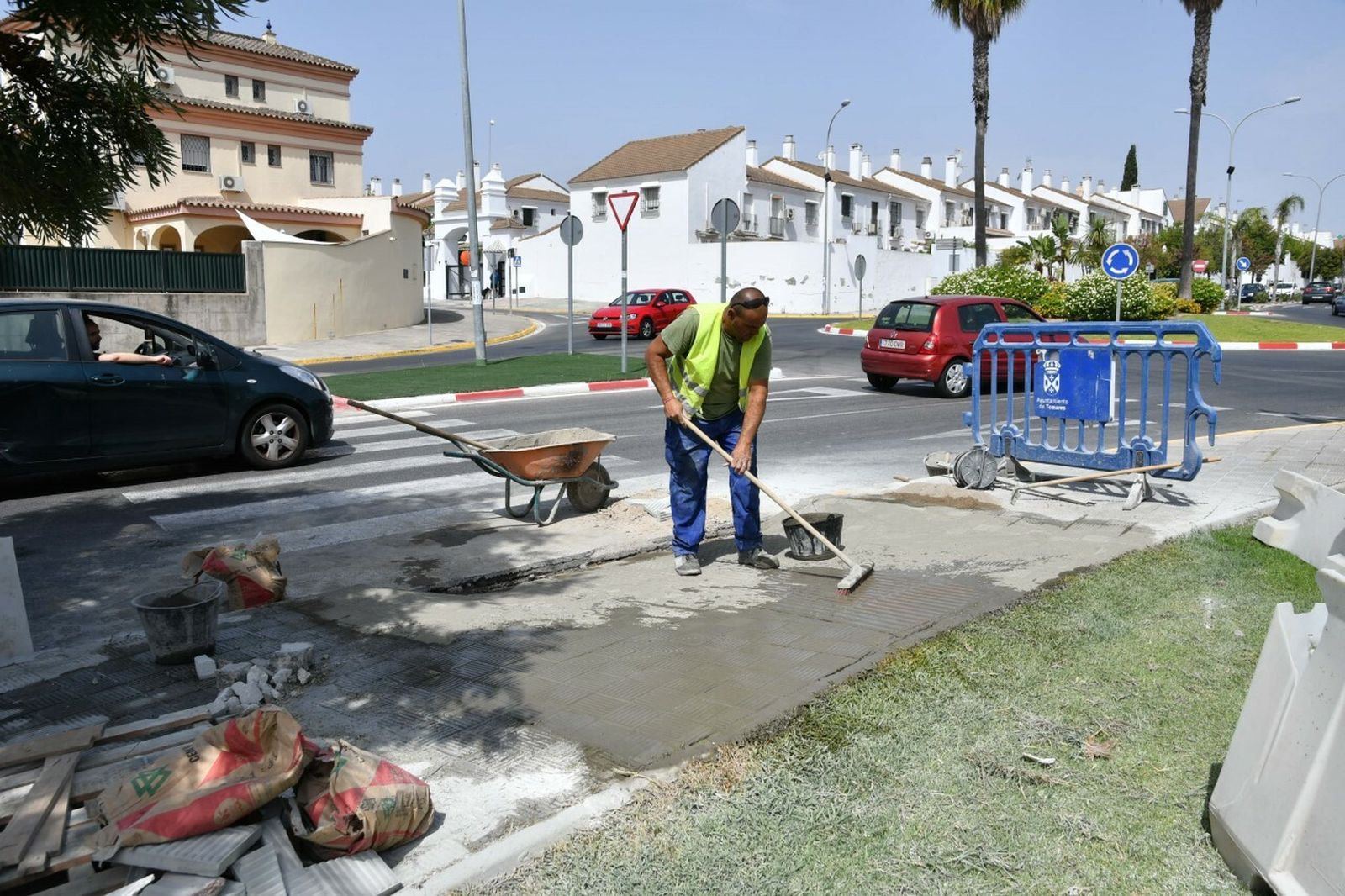 Obras del Plan Supera en Tomares, en una imagen de archivo.