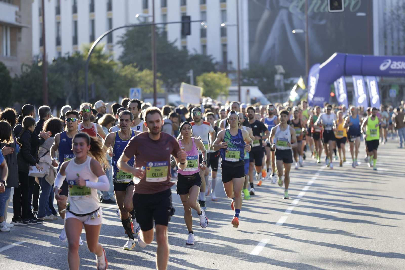 Búscate en el Zurich Maratón de Sevilla 2025