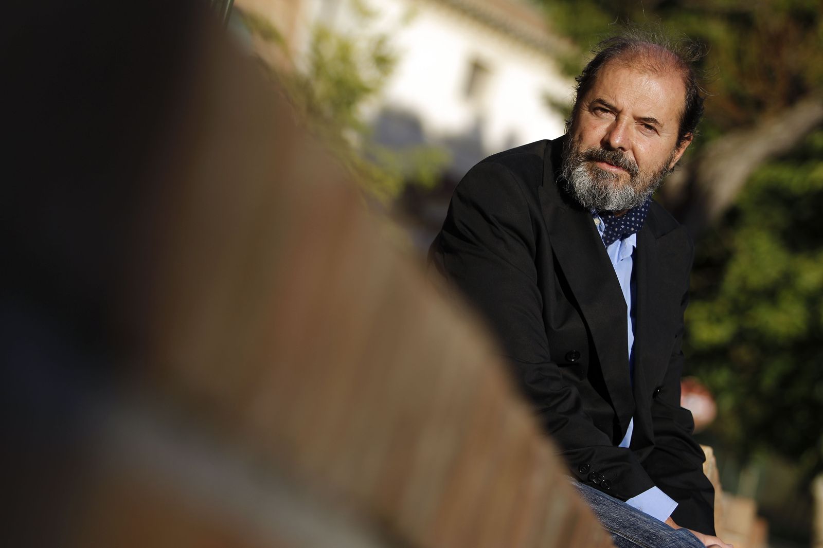 Fernando de Villena: "Juan de Loxa me dijo que no debía buscar la opinión de otros sino ser juez de mi propia obra"