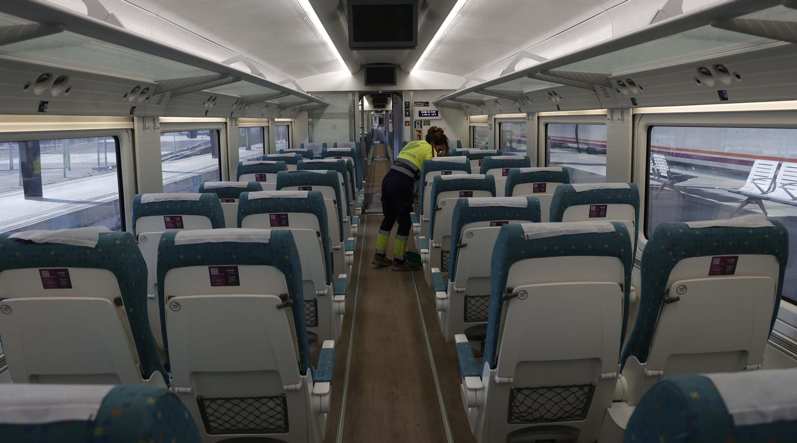 Las fotos de la llegada del primer tren Alvia a la estación de Algeciras