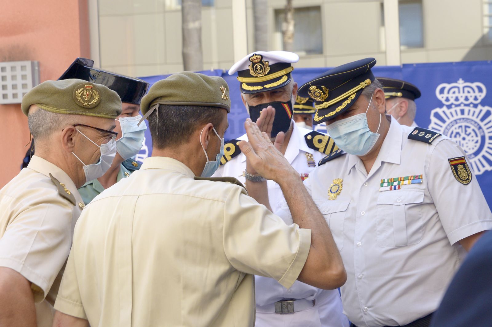 Fotos de la toma de posesion del cargo del nuevo comisario de la Policía Nacional