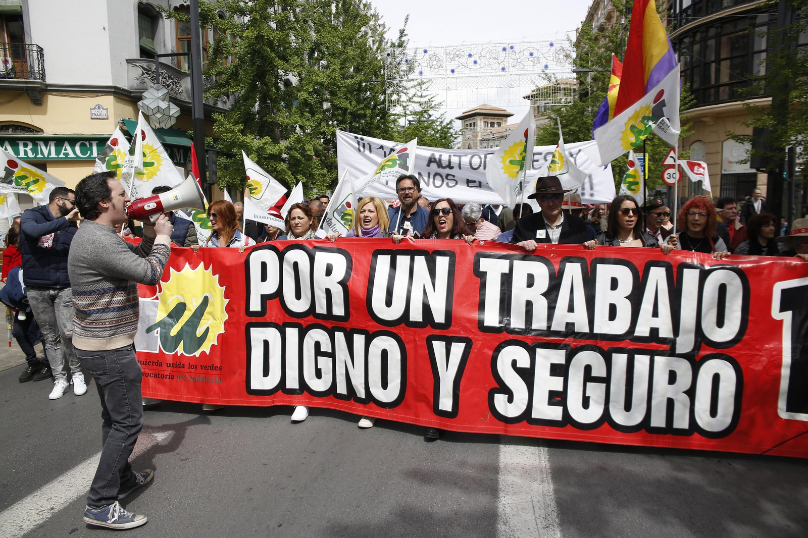 La manifestación del Primero de Mayo de Granada, en imágenes