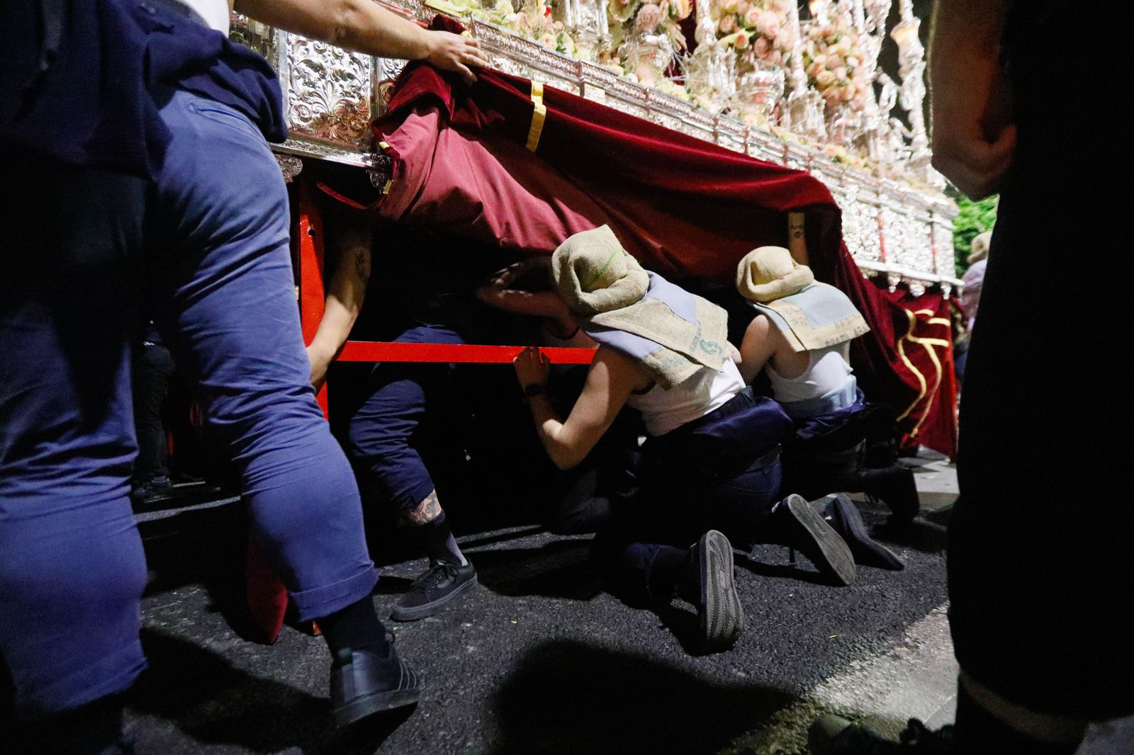 Te contamos en imágenes la Santa Cena tras la lluvia en la ciudad