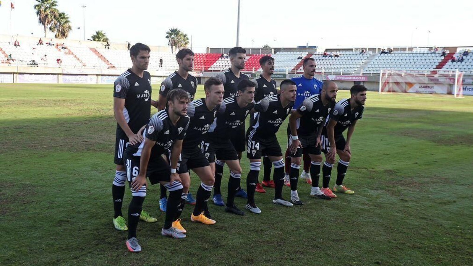 Formación inicial del Marbella FC en su visita al Nuevo Mirador