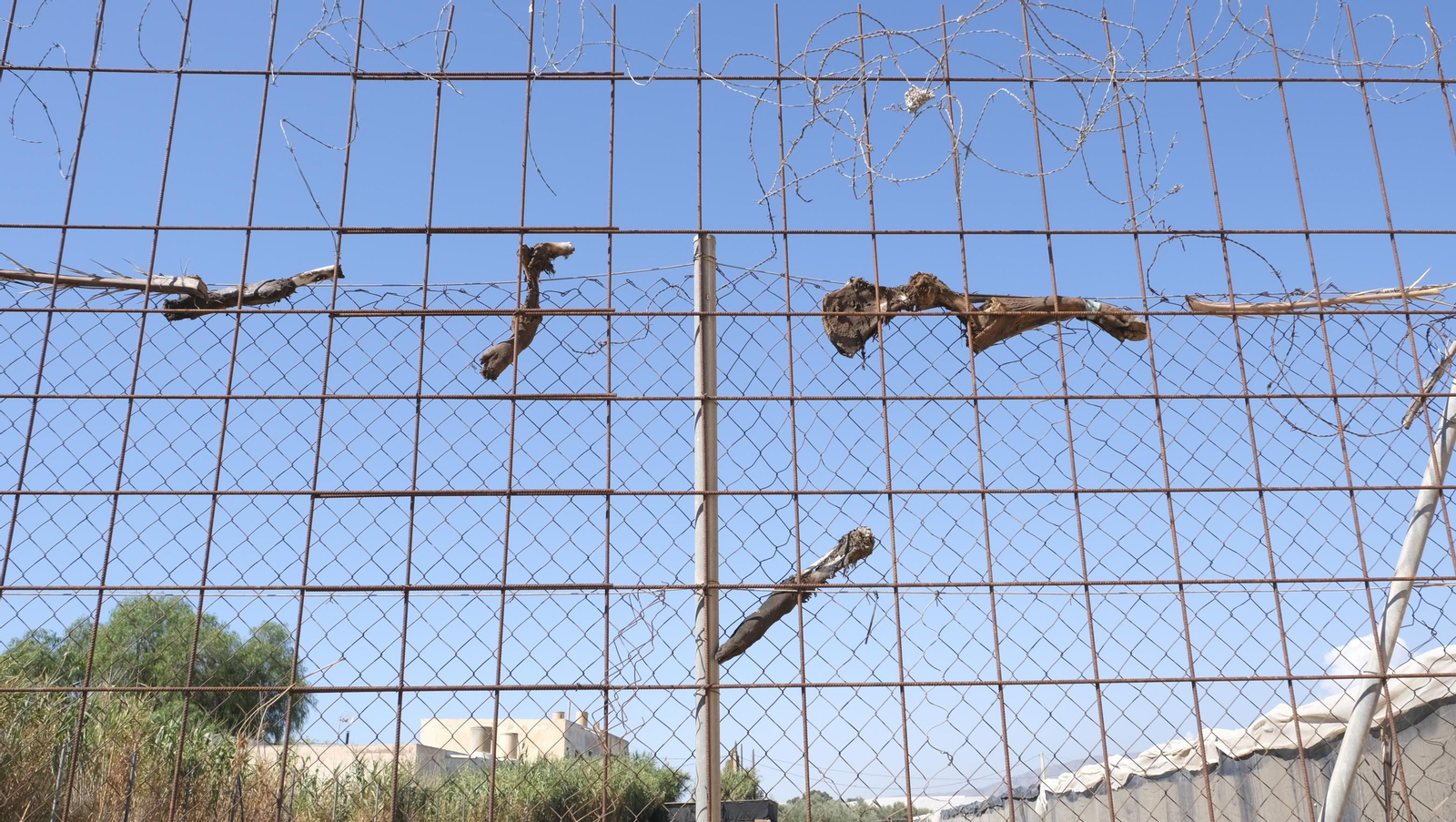 Protestas de los vecinos de los cortijos de La Cañada por la falta de iluminación