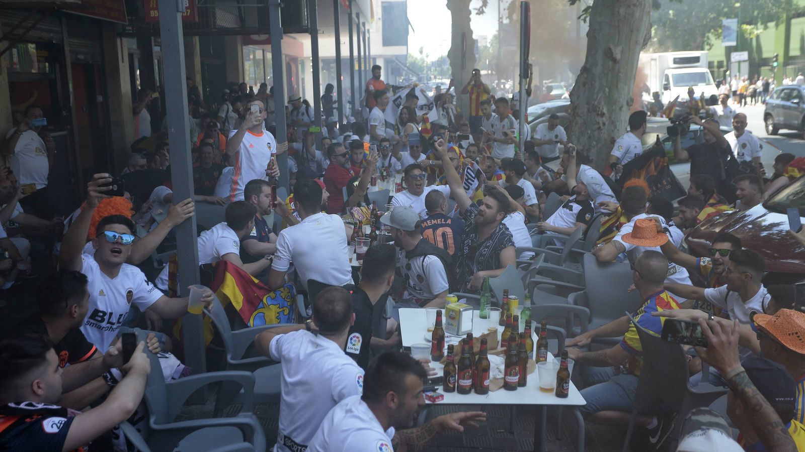 Espectaculares imágenes de la afición del Valencia