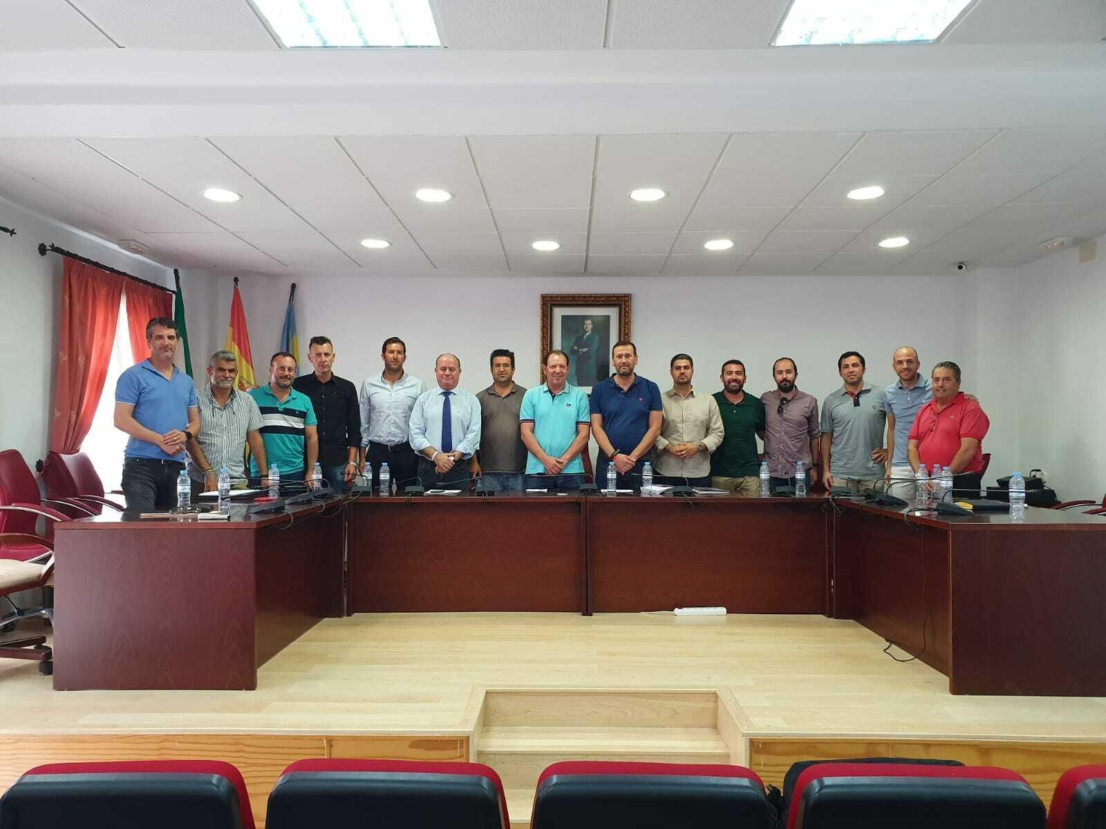 Los alcaldes de los municipios de la zona interior de Málaga en la reunión de este miércoles, en Humilladero. Los alcaldes de los municipios de la zona interior de Málaga en la reunión de este miércoles, en Humilladero.