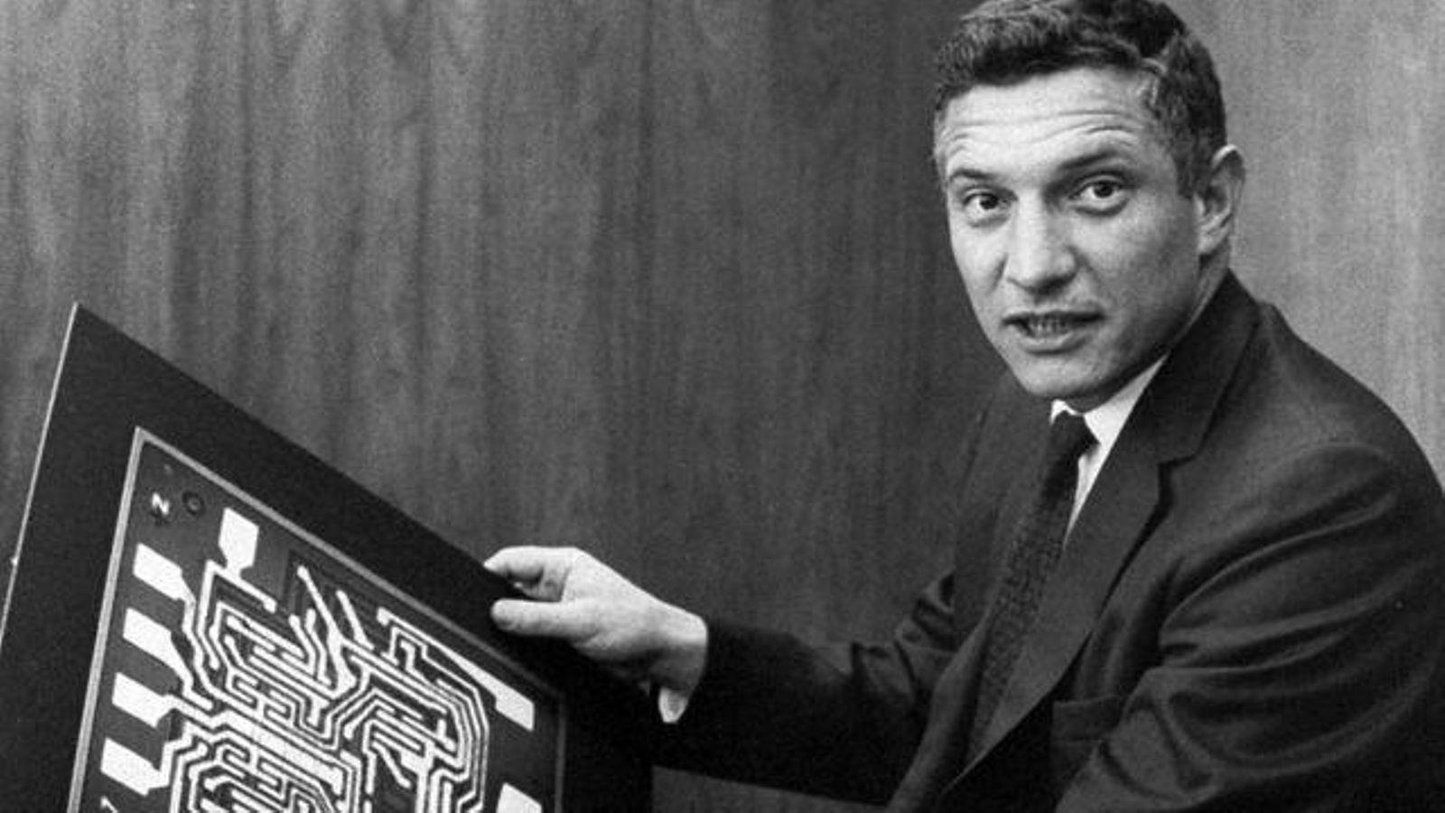 Robert Norton Noyce, apodado "el Alcalde de Silicon Valley".