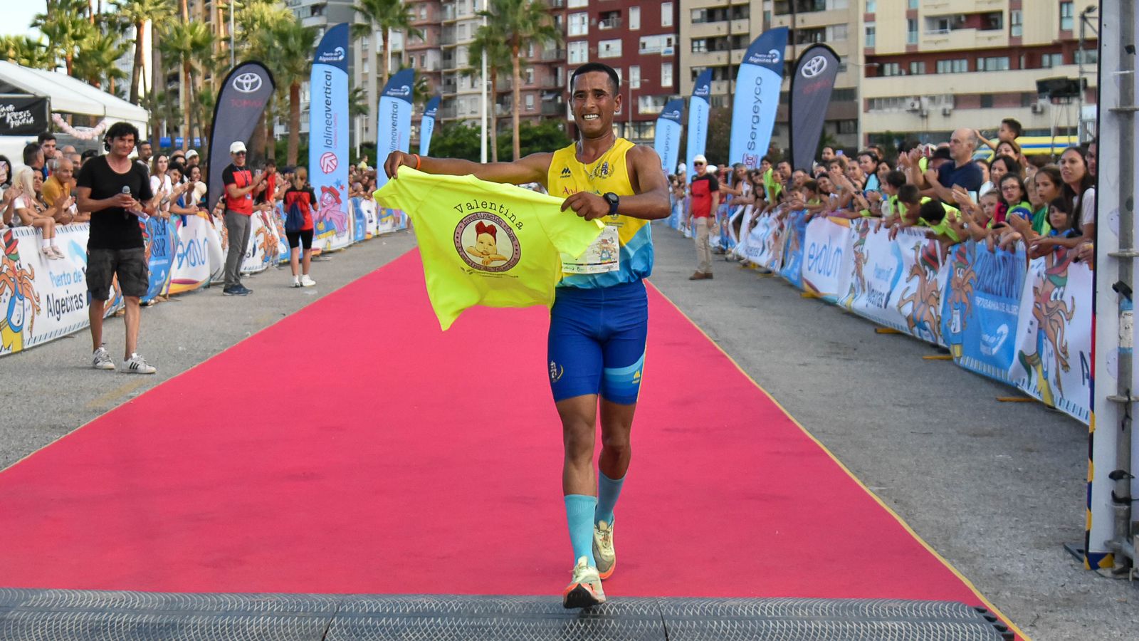 Búscate en la galeria de adultos de la XXI Carrera Popular Puerto Bahía de Algeciras