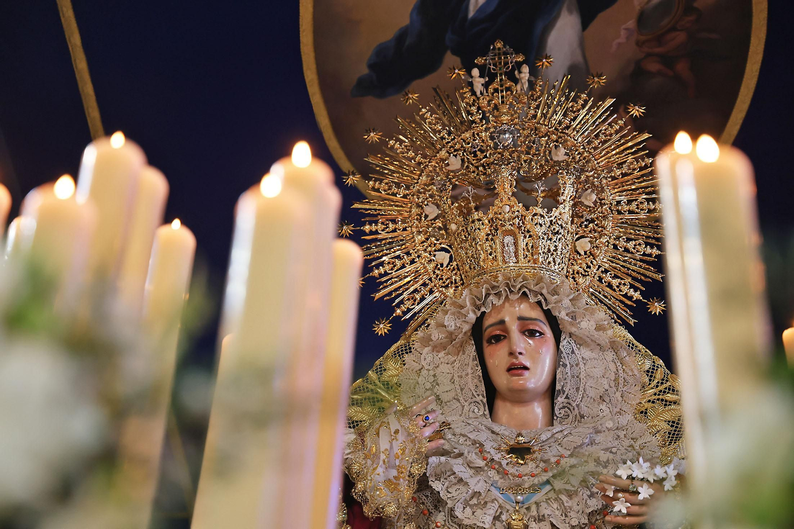 Imágenes de la VIrgen de Los Dolores por su barrio de las Colonias