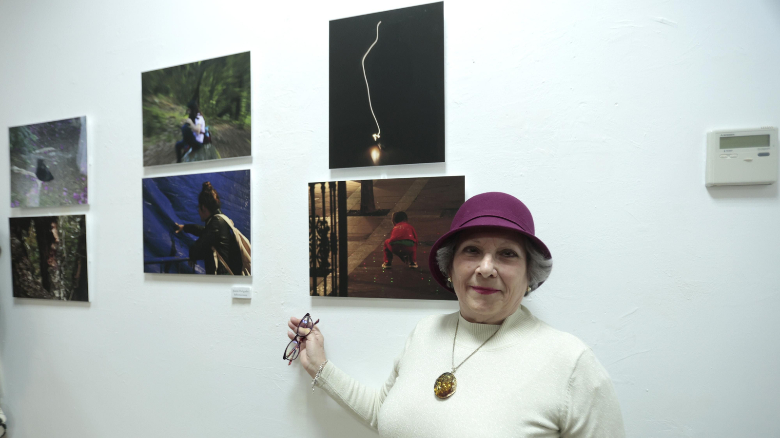 Inauguración exposición fotográfica colectiva "Diferente"