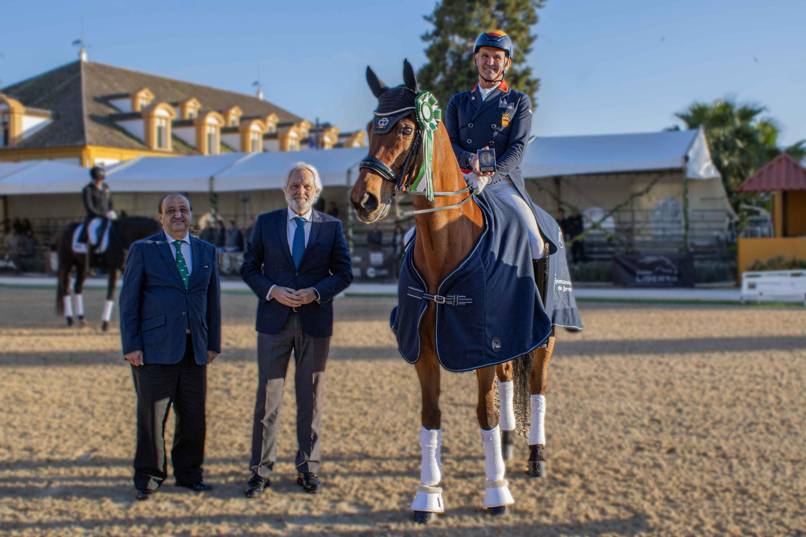 Juan Antonio Jiménez y 'Lanya El Coso', ganador de la Intermedia, junto a Agustín Muñoz y Francisco Zurita.