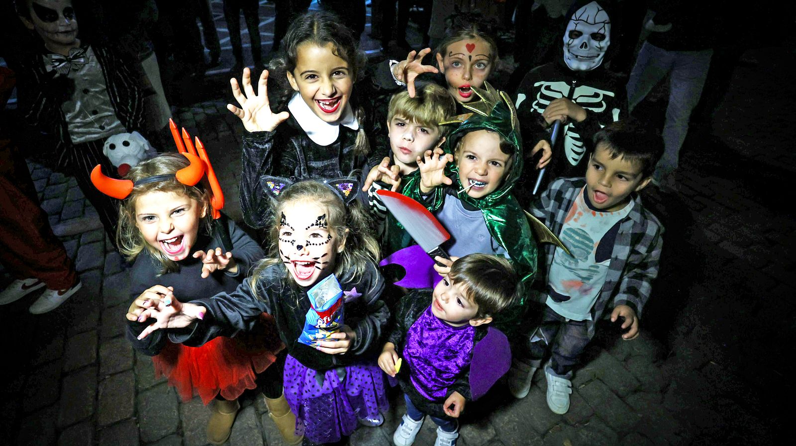 Búscate en la cabalgata de Halloween de Jerez