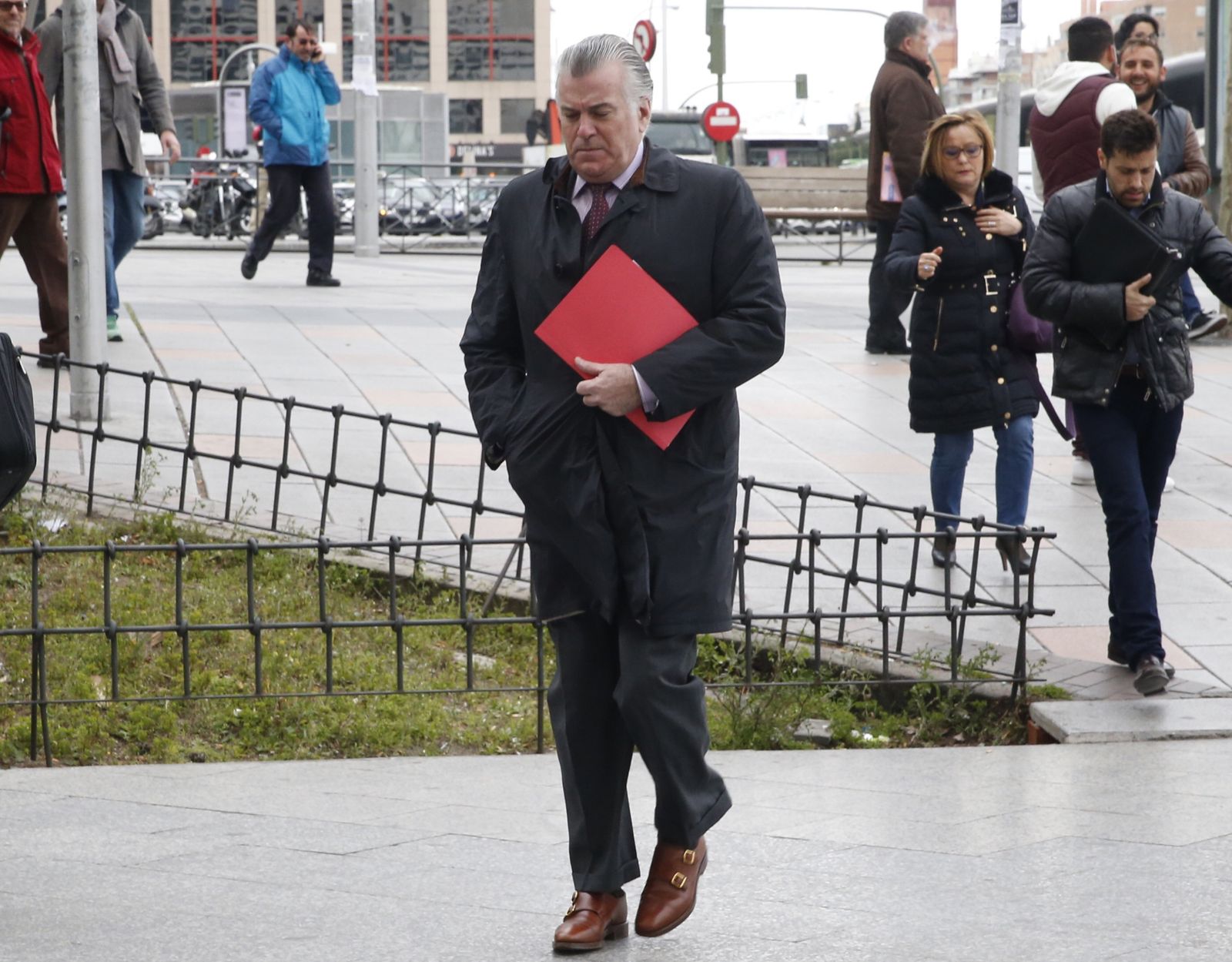 Imagen de el extesorero del PP Luis Bárcenas  en los Juzgados de Plaza de Castilla de Madrid.