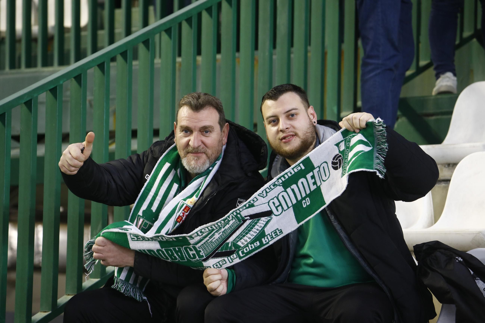 El vibrante ambiente en El Arcángel para el Córdoba CF - Sporting de Gijón
