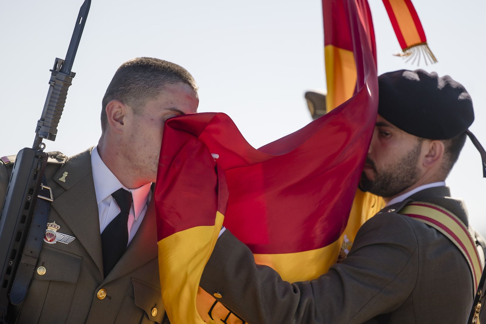 Las imágenes de la multitudinaria Jura de Bandera en Camposoto