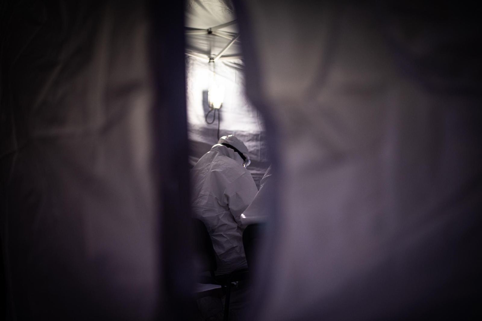 Imágenes de las pruebas Covid-19 al personal docente de Huelva