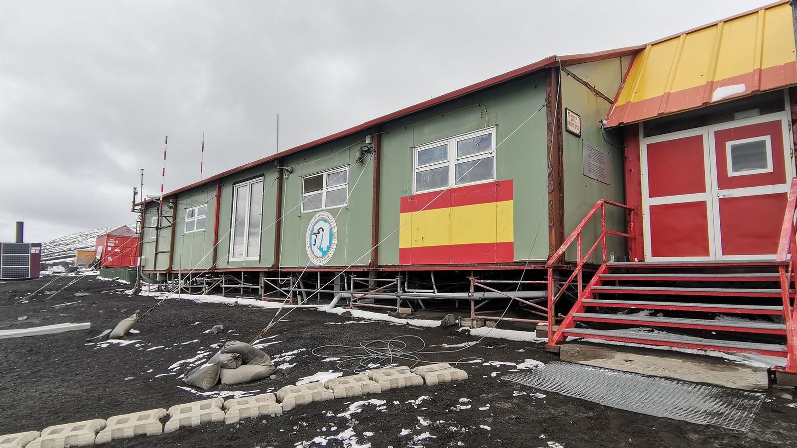 Investigadores de la Universidad de Jaén (UJA) en la Antártida.
