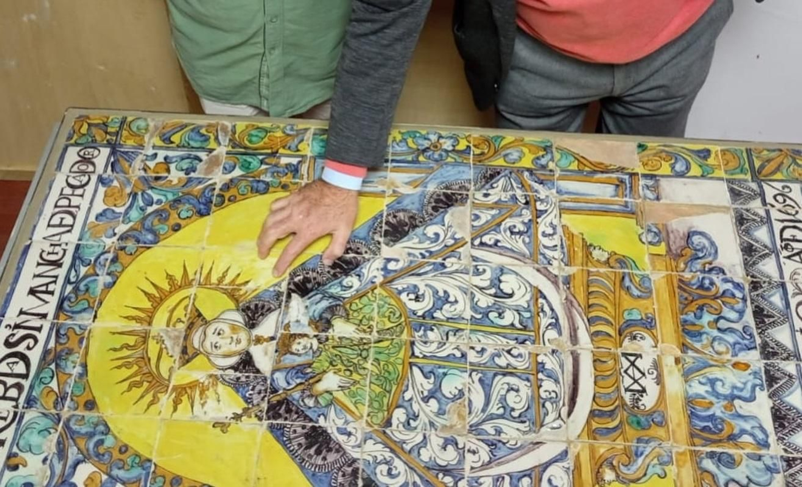 El retablo cerámico recuperado. El retablo cerámico recuperado.
