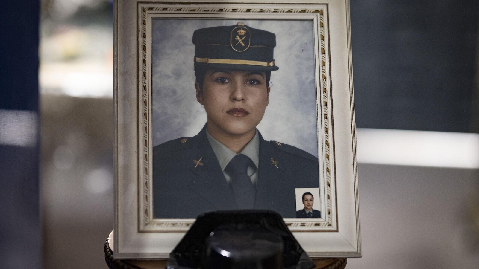 La agente Luisa María Flores.