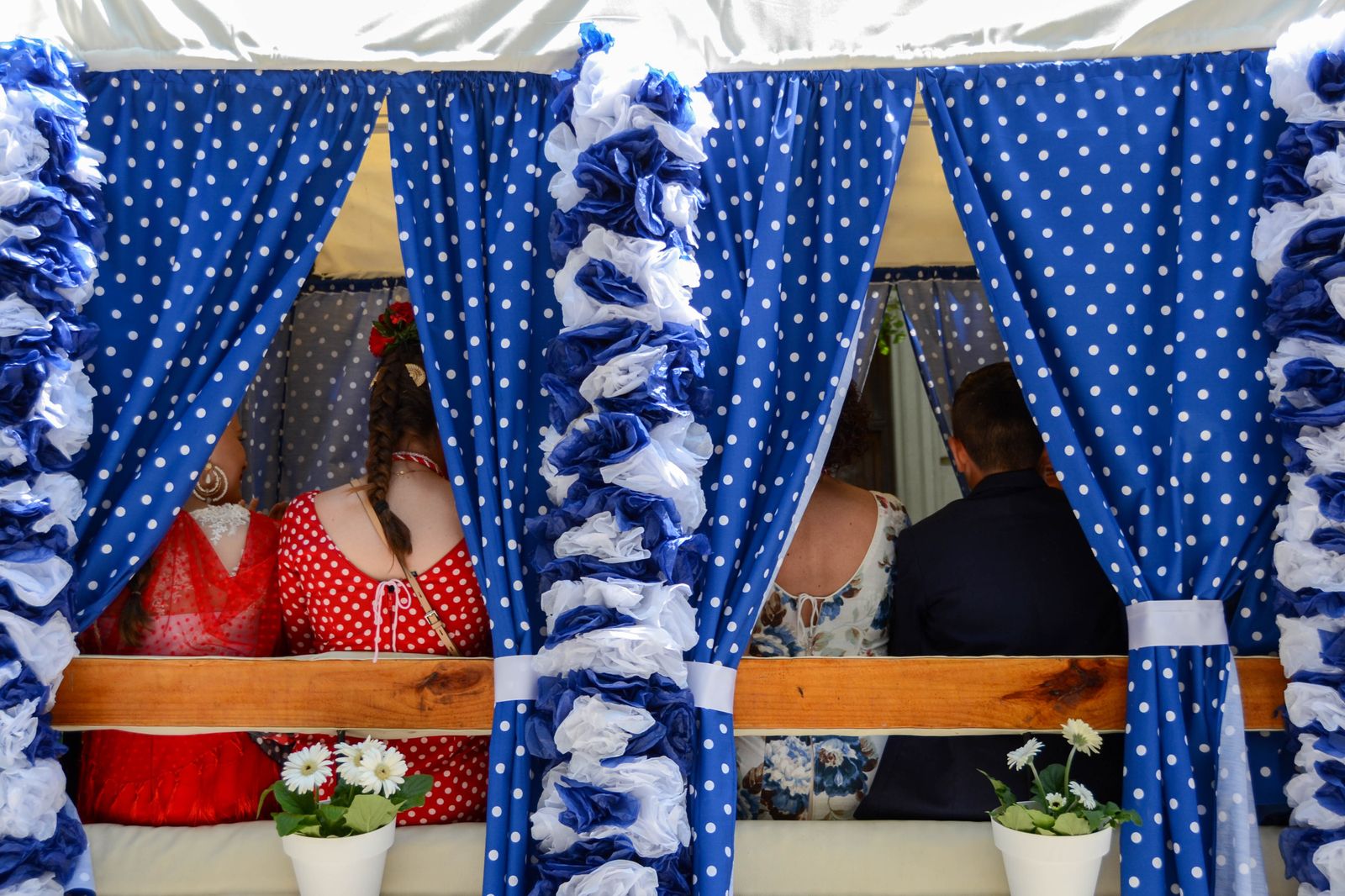 La salida de la Hermandad del Rocío de Granada, en imágenes