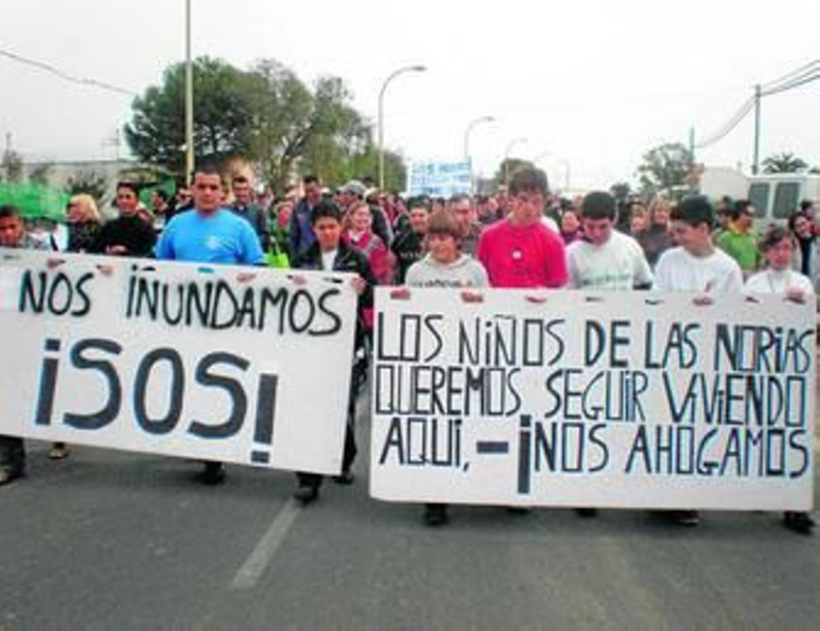 La manifestación congregó a miles de ejidenses.