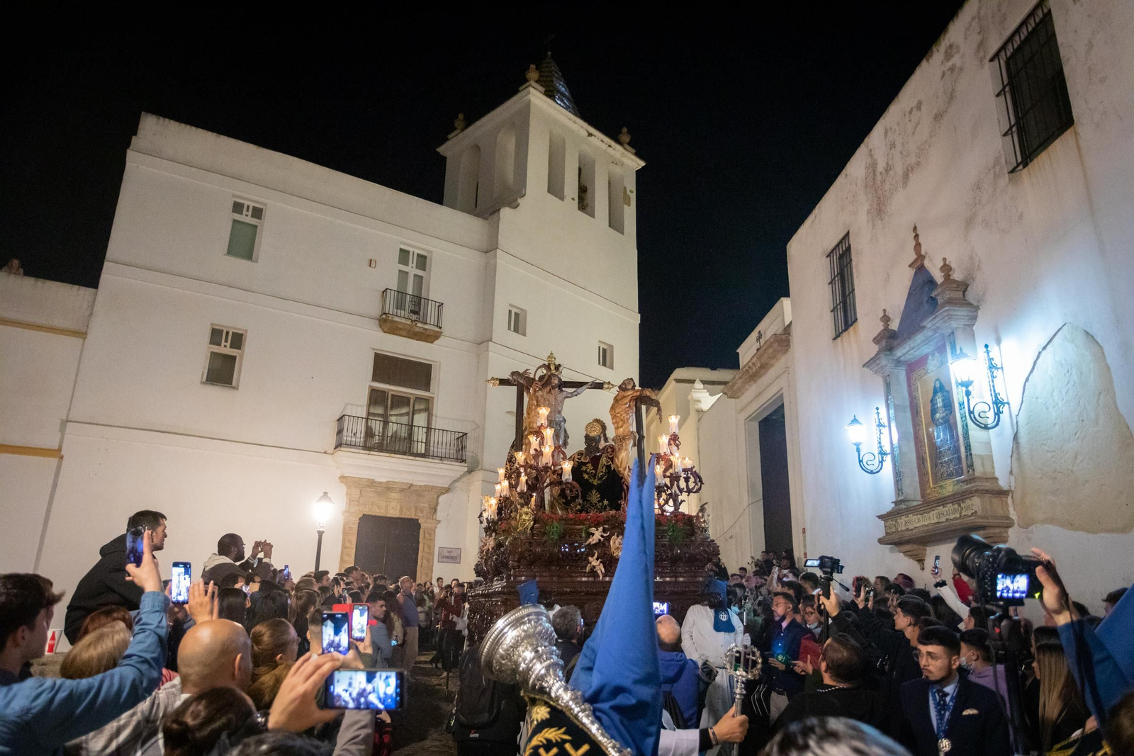 Las imágenes de la cofradía del Perdón en la Semana Santa de Cádiz 2022