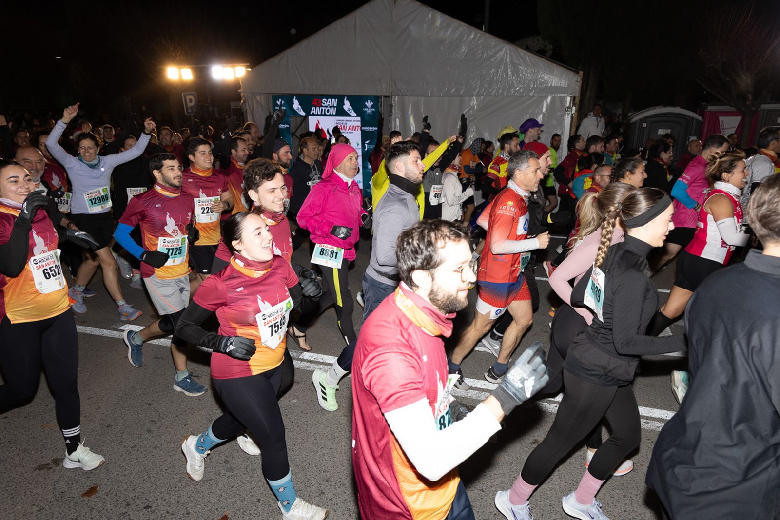 Encuéntrate en la salida de la Carrera de San Antón 2026, en imágenes (3)